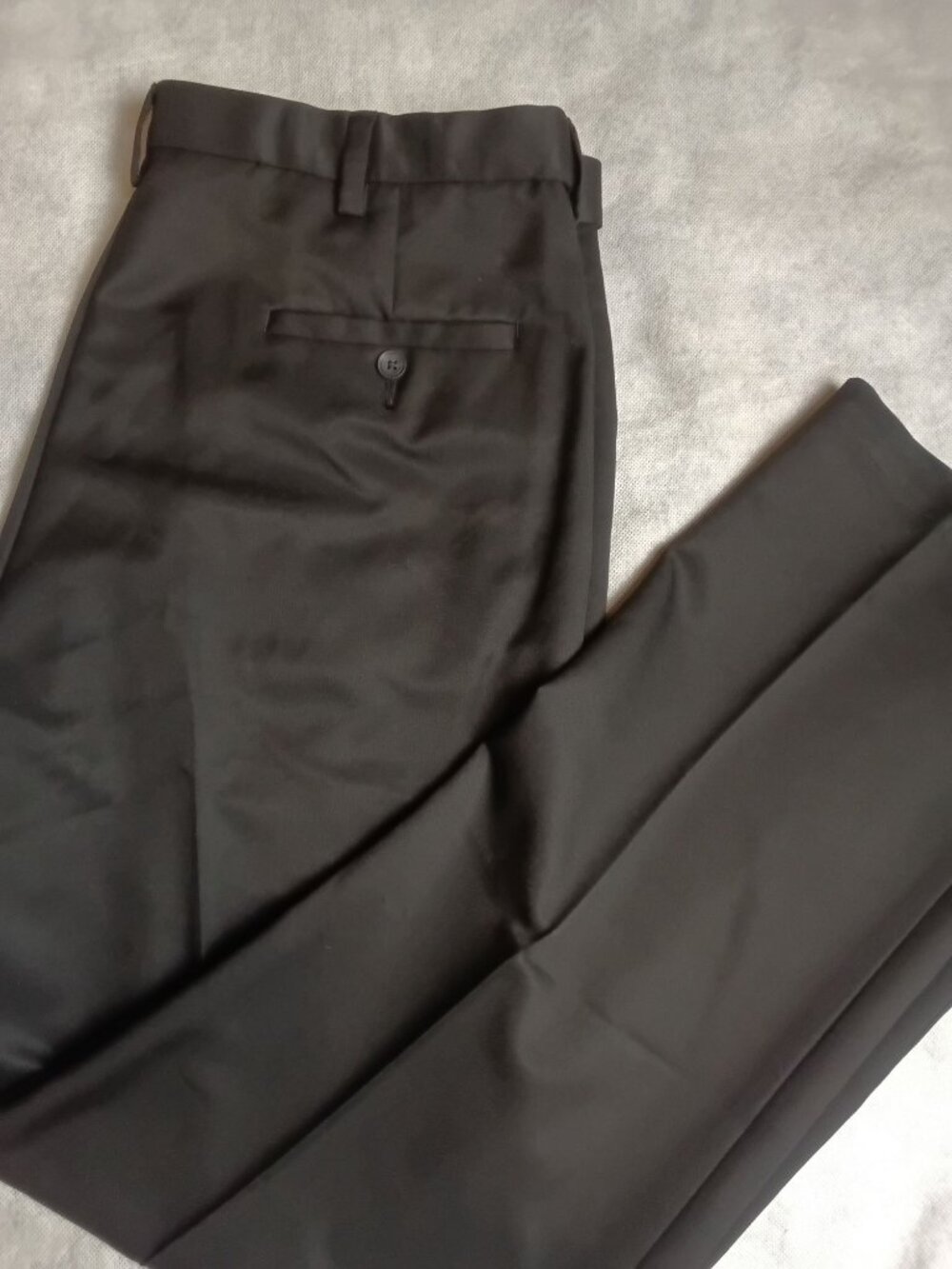Haggar Men's Classic Fit Cool 18 Casual Golf Dress Pants Black 38 x 34